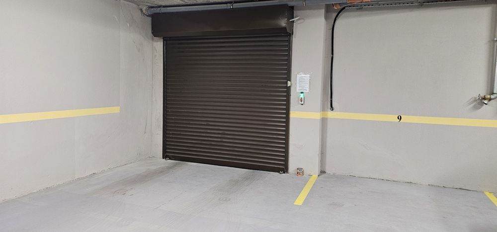 Дава се под наем Гараж / Паркомясто в София, Зона Б-18 - 15 кв.м за 127.5 € - Снимка #2