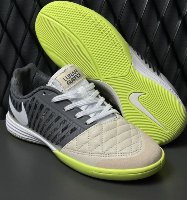 Футзалки,Лунар гато 38размер