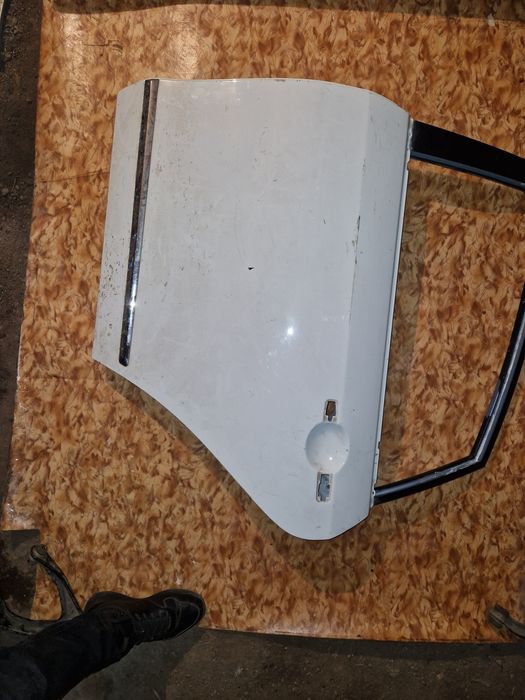 Дверь ниссан альмера