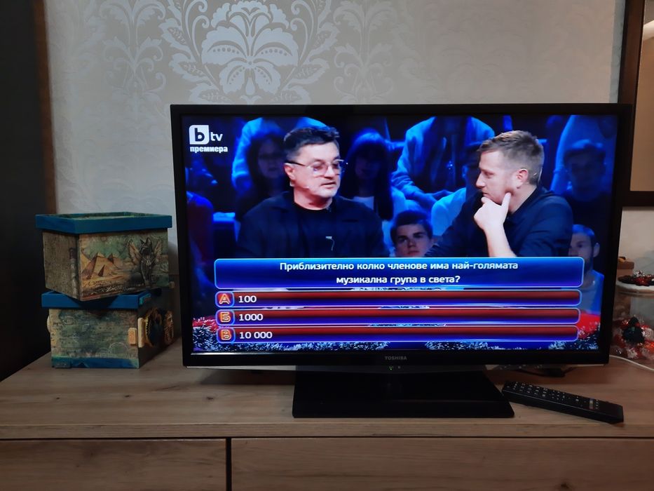 Продавам тв TOSHIBA 32 инча