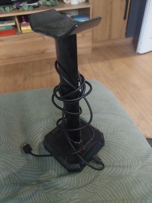 Стойка за слушалки RedDragon