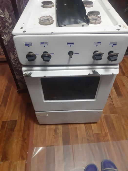 Gaz plita yaxshi holatda