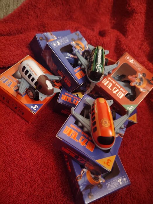 Мини самалетики по две сто тенге