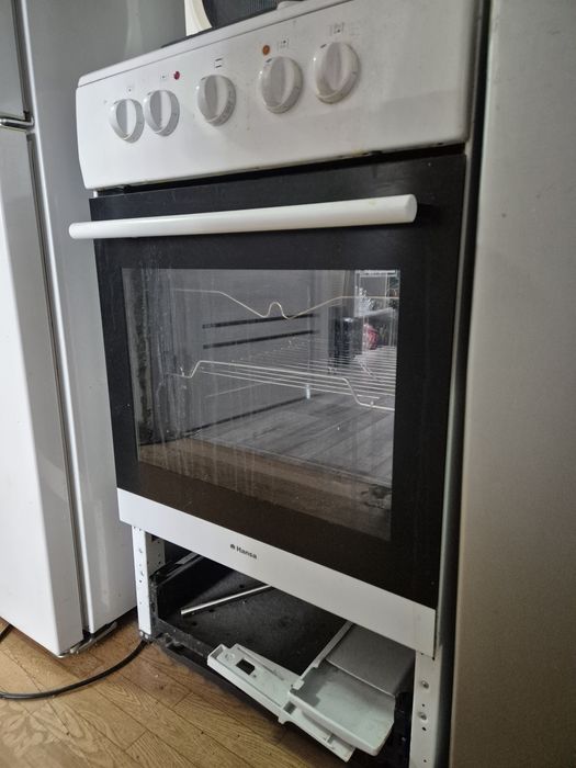 Электроплита Hansa