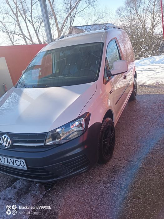 Vw Caddy stare foarte bună  fără zgârieturi mai multe detalii la telef