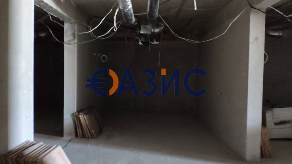 Търговско помещение, партер, Свети Влас, България-22,24 кв. м.