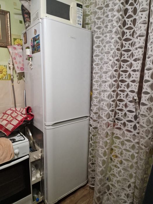 Холодильник Бирюса