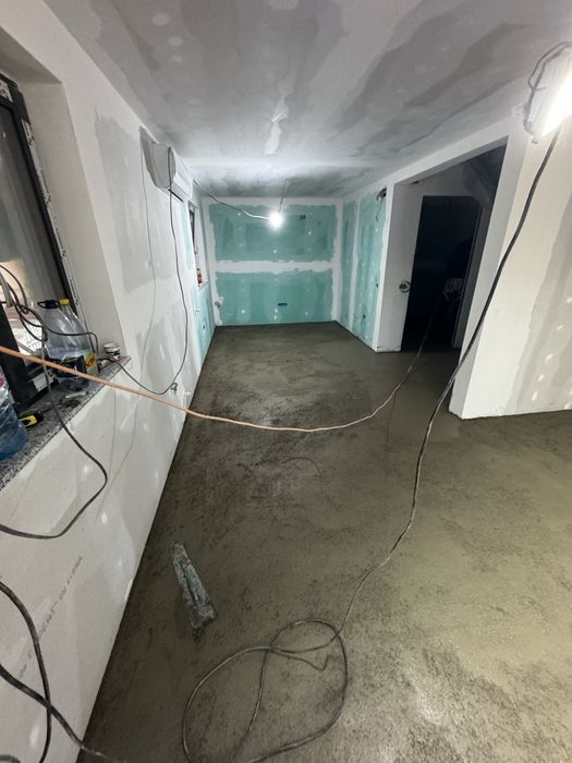 Garaj  si spatiu tehnic