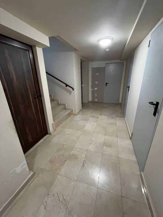 Отдава под наем напълно обзаведен апартамент в кв. Васил Левски