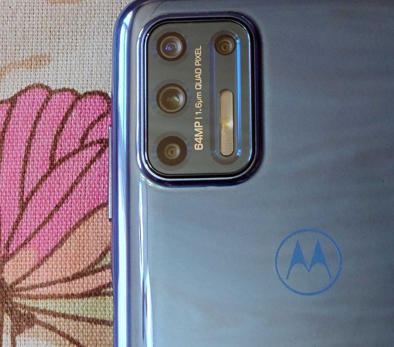 Motorola G9 Plus 6GB/128GB с допълнителни аксесоари