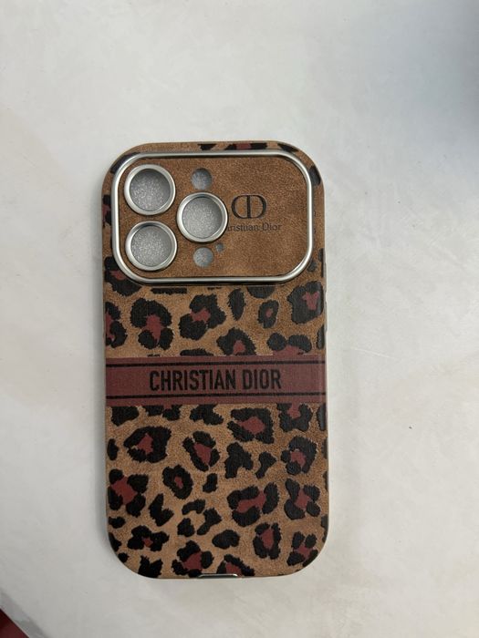 продам новый чехол Iphone 14 Pro