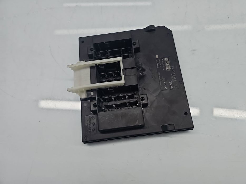 Modul confort Skoda Superb III (3V3) [Fabr 2015-prezent] 5Q0937084AJ