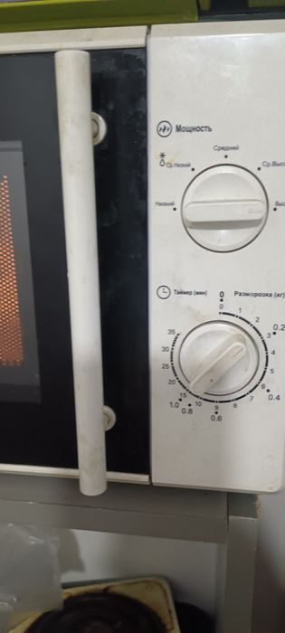 Микроволновка Midea