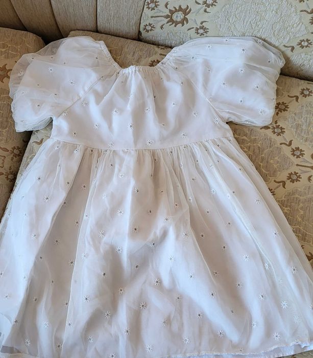 Детски официални и ежедневни рокли за момичета