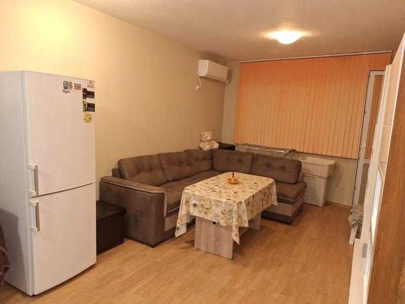 Двустаен апартамент под наем в к-с Славейков