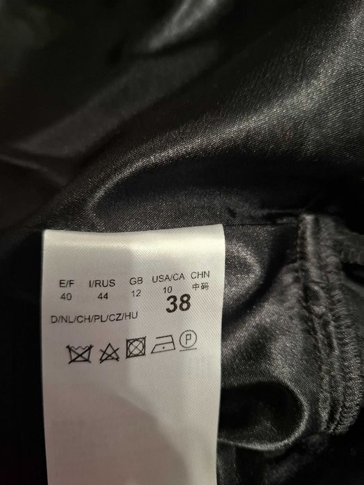 Официална черна рокля