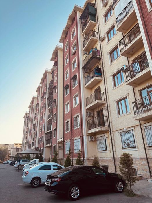 своя кв Yunusobod 18 Farangiz 3 xona 90 kvadrat arenda