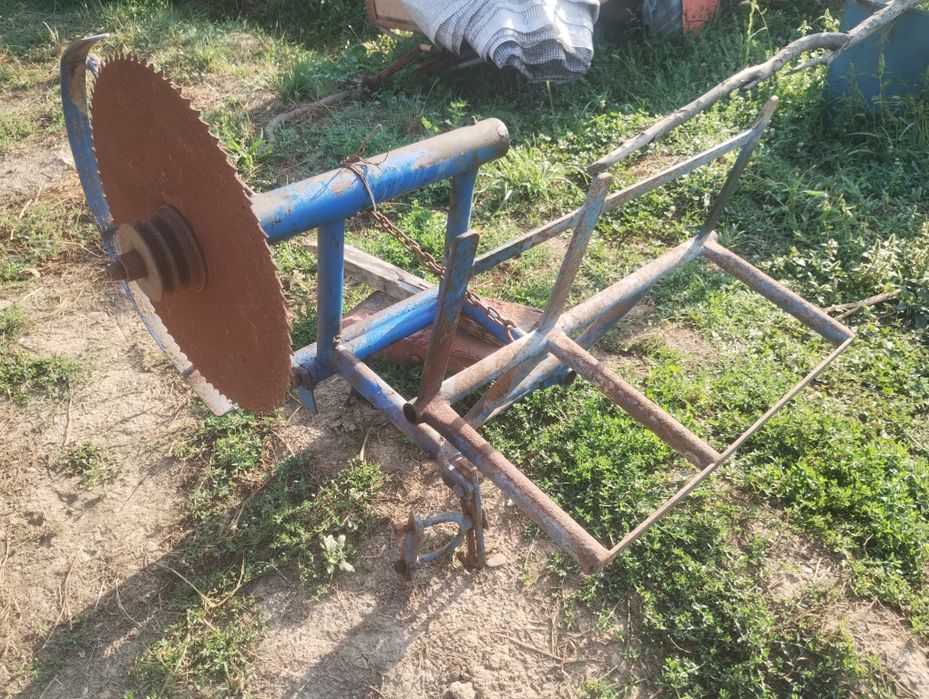 Circular electric motor 220