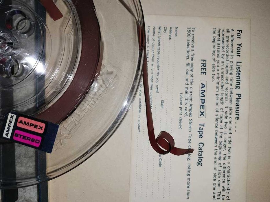 Vand banda magnetofon,doua benzi originale inregistrate