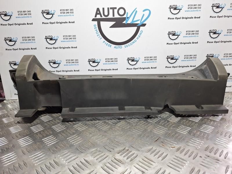 Ornament stop dreapta spate Renault Trafic 2