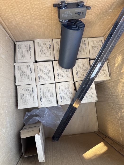 Spoturi cu led COB -30 w pentru sina monofazata cu 3 lumini -calda 3000k-neutra 4000k -rece 6000k