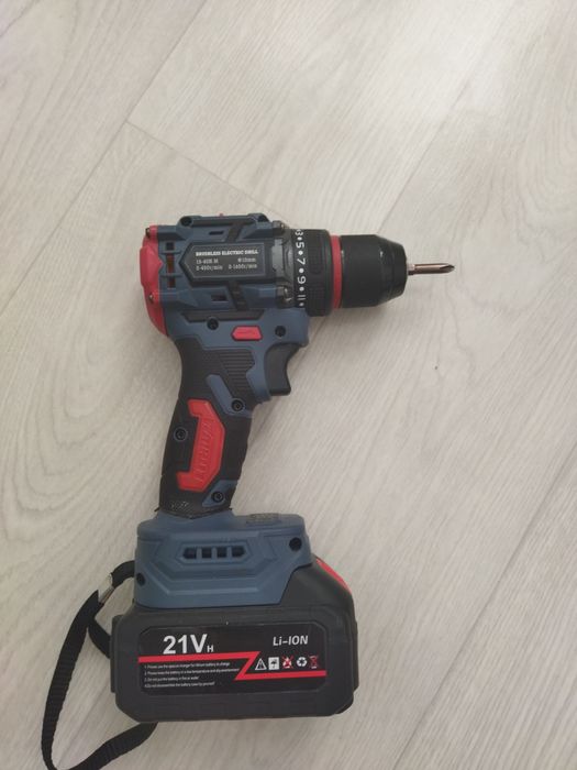 Шуруповерт 21 v.