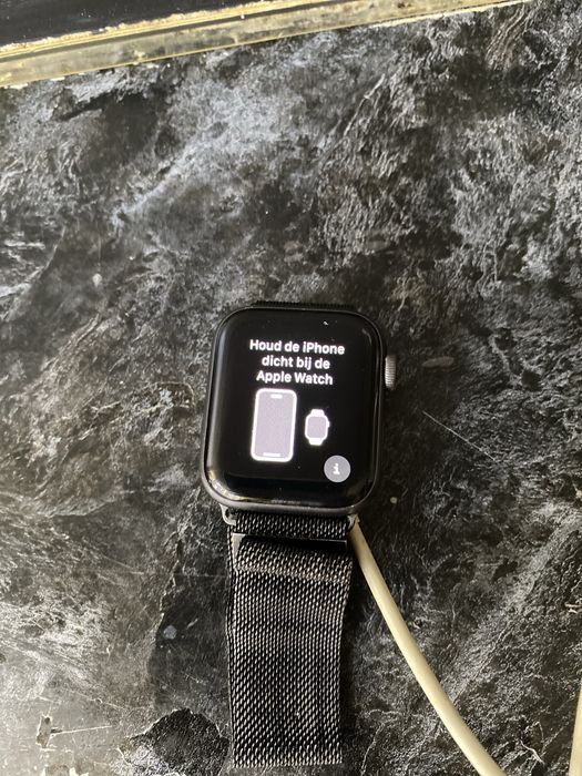 Appel watch 4/40