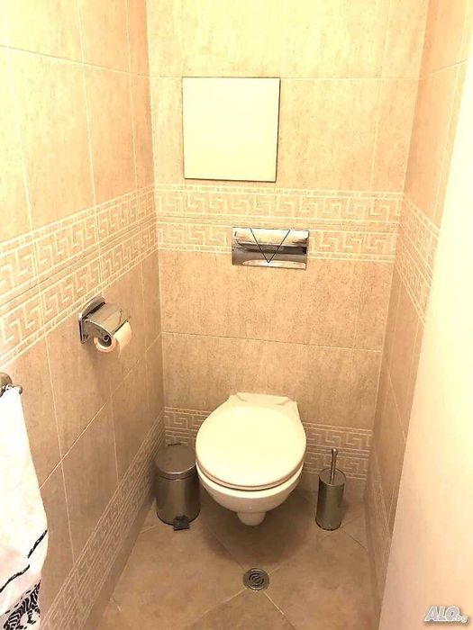 Тристаен апартамент във Въстанически