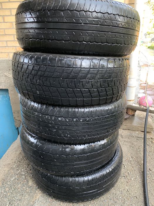 Продам шины б/у 265/65/17