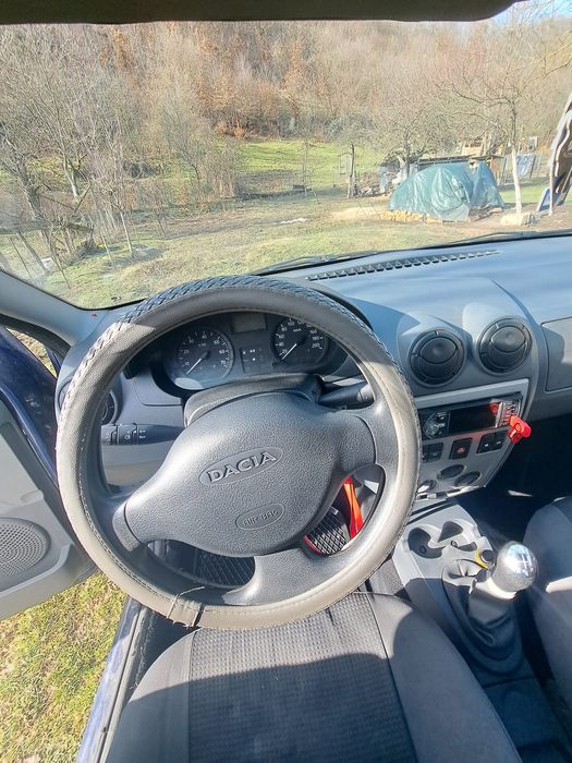 Vând Dacia Logan 1.4MPI
