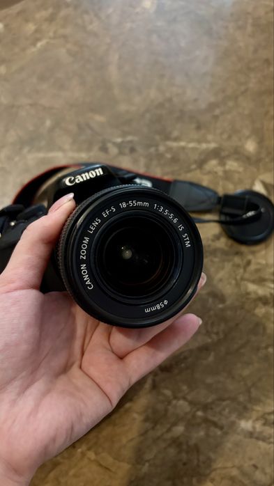 Canon 100d с объекивом 18-55мм