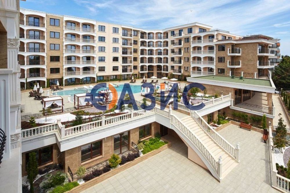 Продава се Тристаен апартамент в Несебър - 113 кв.м за 1350 €/кв.м - Снимка #12