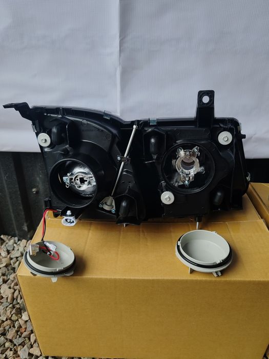 Фары передние Лексус 470