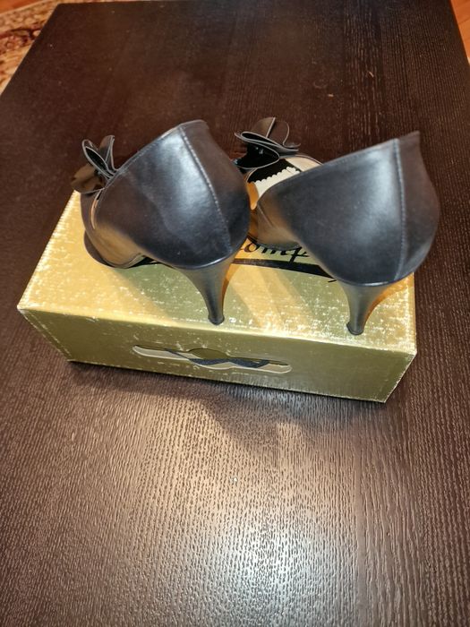 Pantofi din piele, Guban