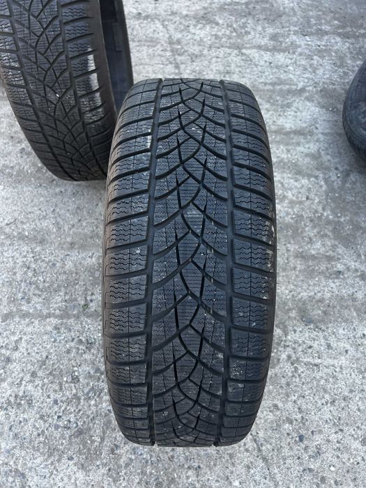 Set 4 anvelope Good Year Ultra Grip 235 55 R18 ci374