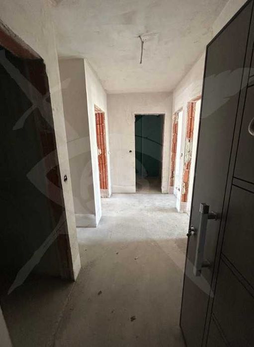 Продава се Тристаен апартамент в Пловдив, Гагарин - 126 кв.м за 945 €/кв.м - Снимка #7