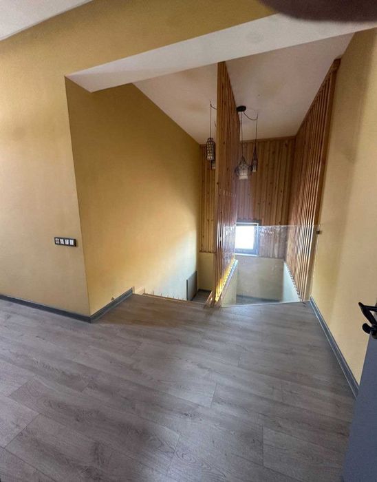 махалля Чоштепа, участок 6 сот. 6 комн 2х этажный, евроремонт