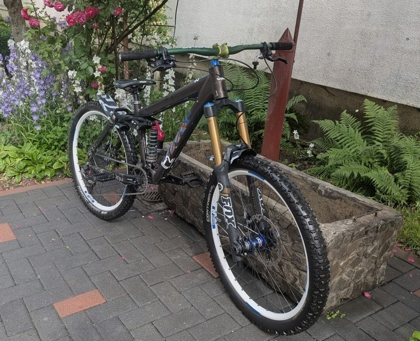 Bicicleta UMF Freddy 2 (freeride/downhill)/26"/fox 36 kashima/Măgura mt5