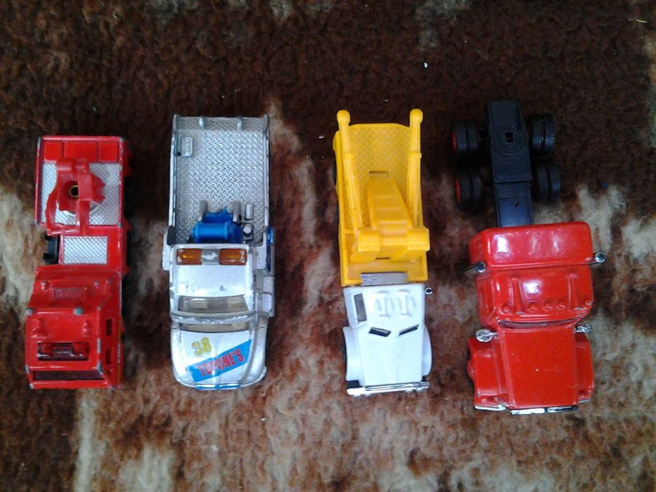 Machete Masinute Metalice 7-9 cm jucarie copii (var. 5)