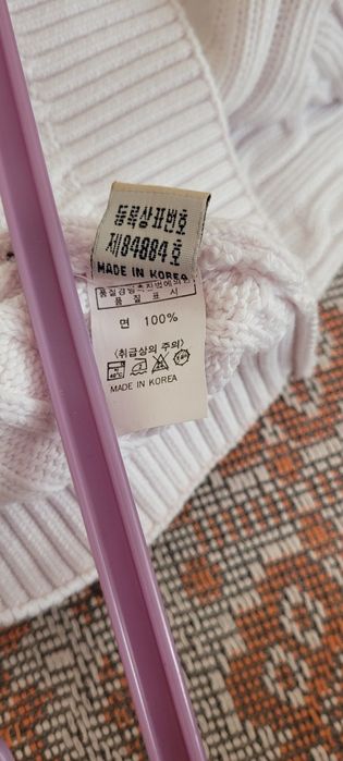 Джемпер unisex,подойдет и для мальчиков и для девочек.