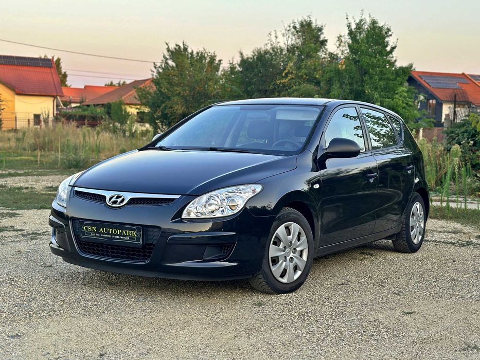 Hyundai I30 1.4i • 2008 • Benzină • 109 CP • Euro 4 • Rate fixe • Garanție • Livrare Gratuită