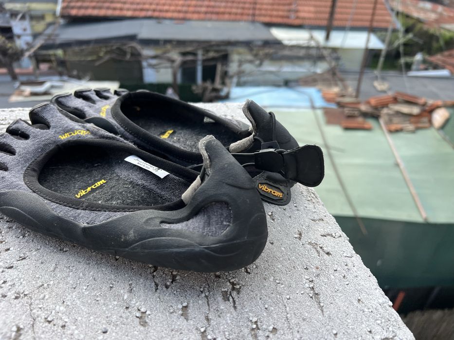 Vibram Five Finger 42
