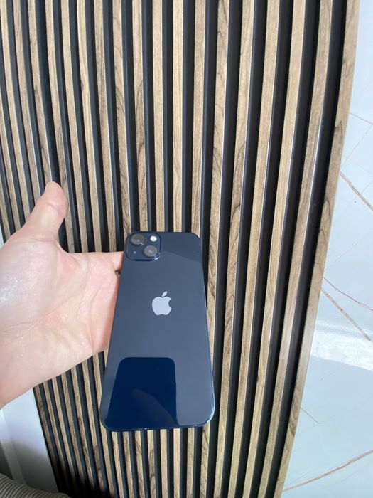 Продам Iphone 13 (128gb)