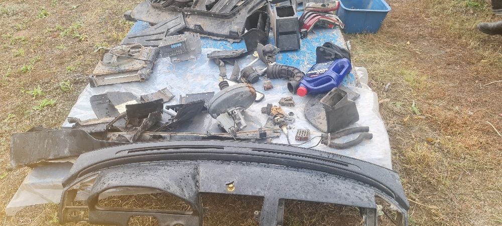 Запчасти мерседес с w202