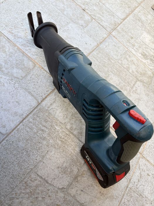 Ferastrau sabie Bosch