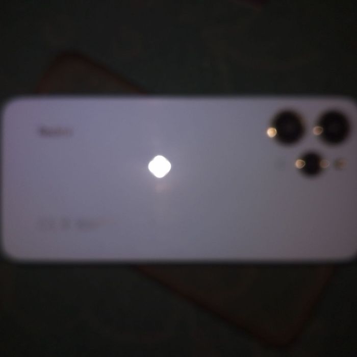 Redmi 12  telefon holati zôr