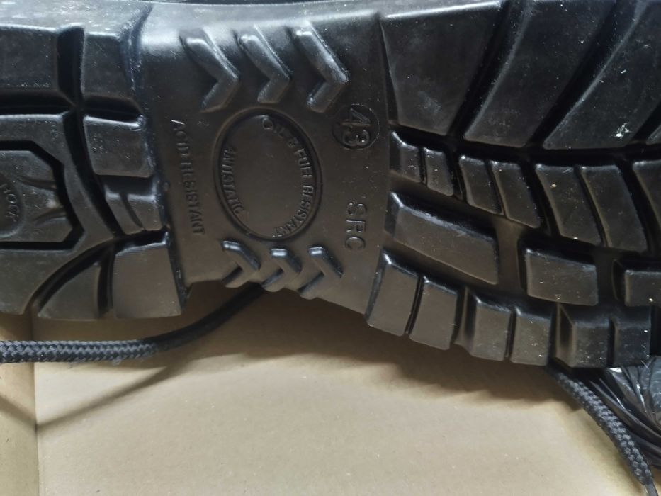 Зимни обувки боти