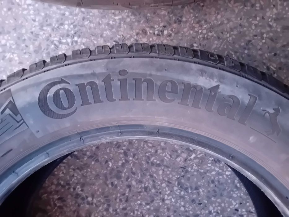 235/55/18 Continental Allseason Contact