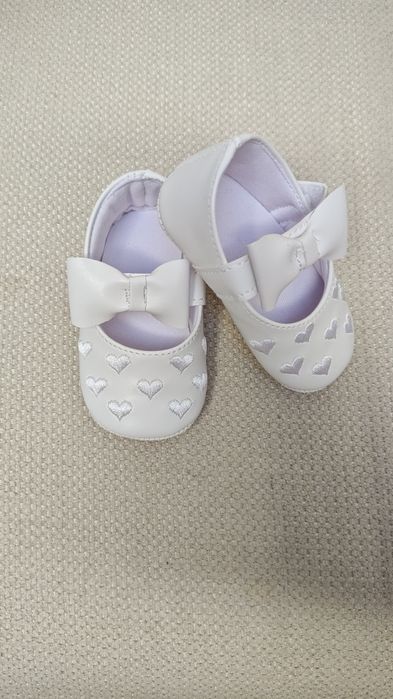 Încălțăminte bebelusi