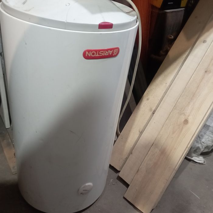 Продам стиральную машинку и болер